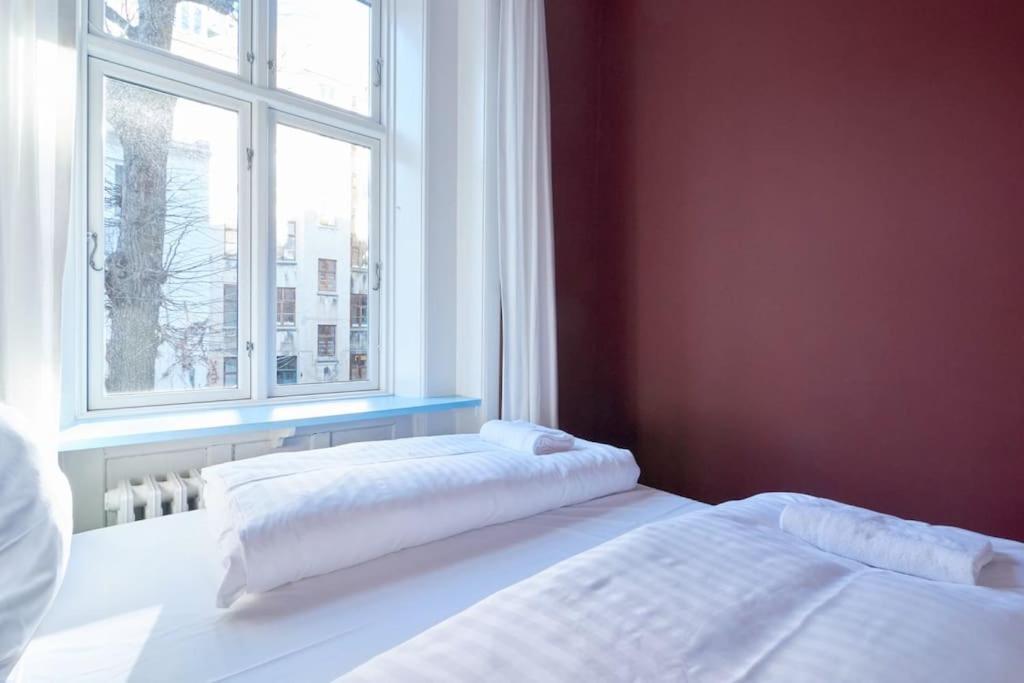 Moderen And Sleek 3Br With Bath By The Lakes And Metro Copenhaga Exterior foto